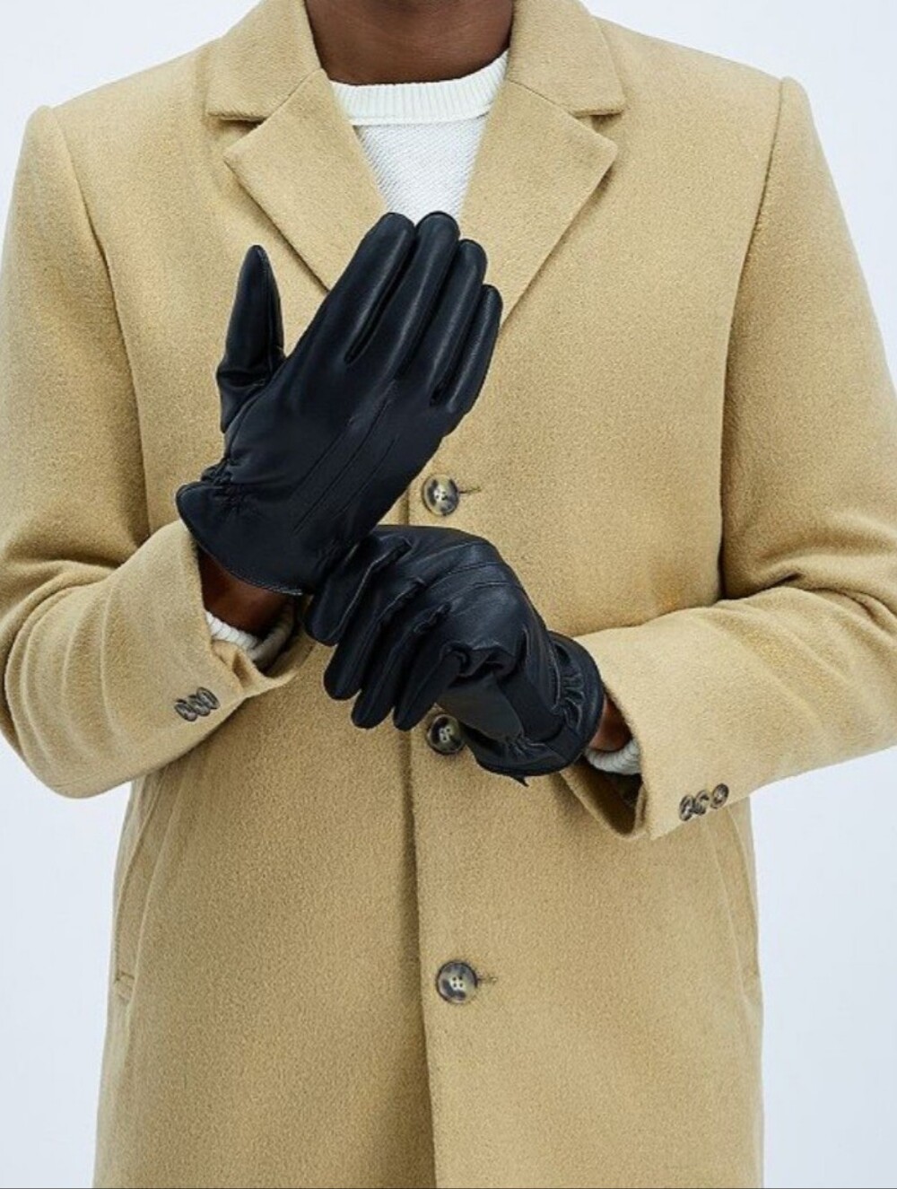 NWT, Isotoner Men's Black Dress Gloves Size XL.